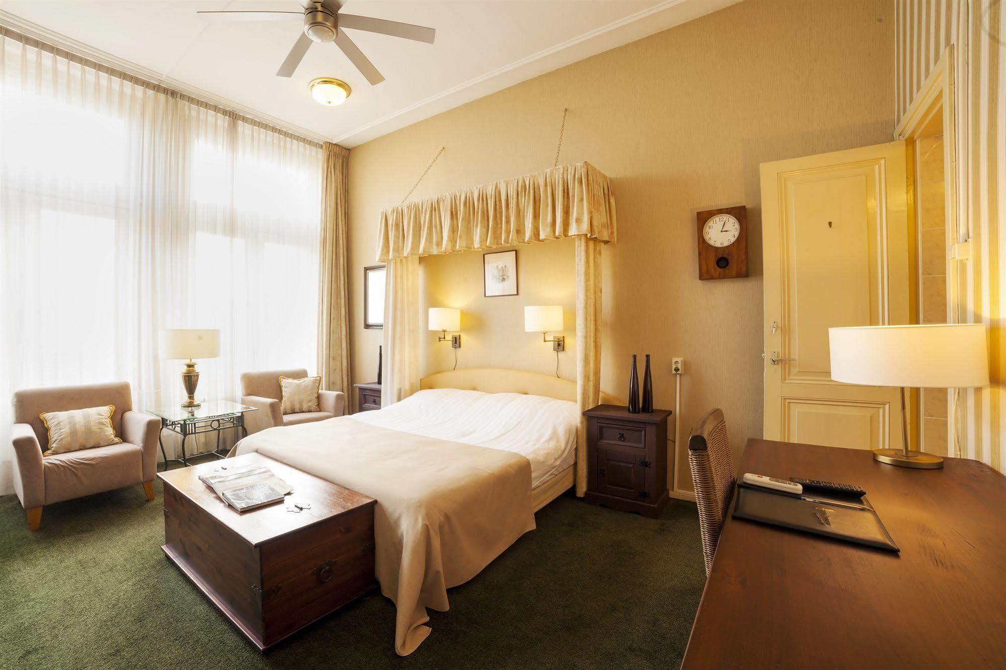 Hotel Dordrecht Luaran gambar