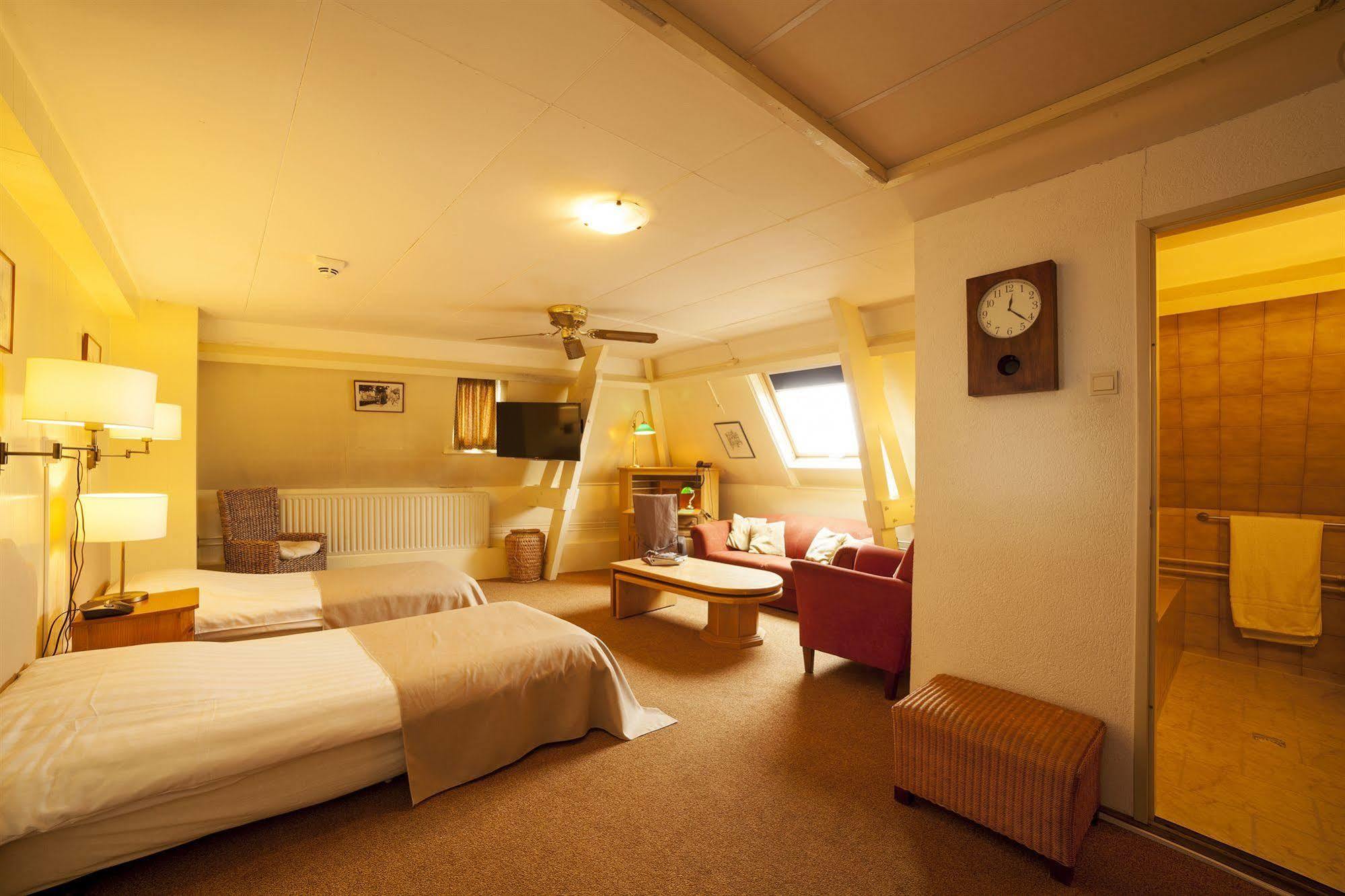 Hotel Dordrecht Luaran gambar