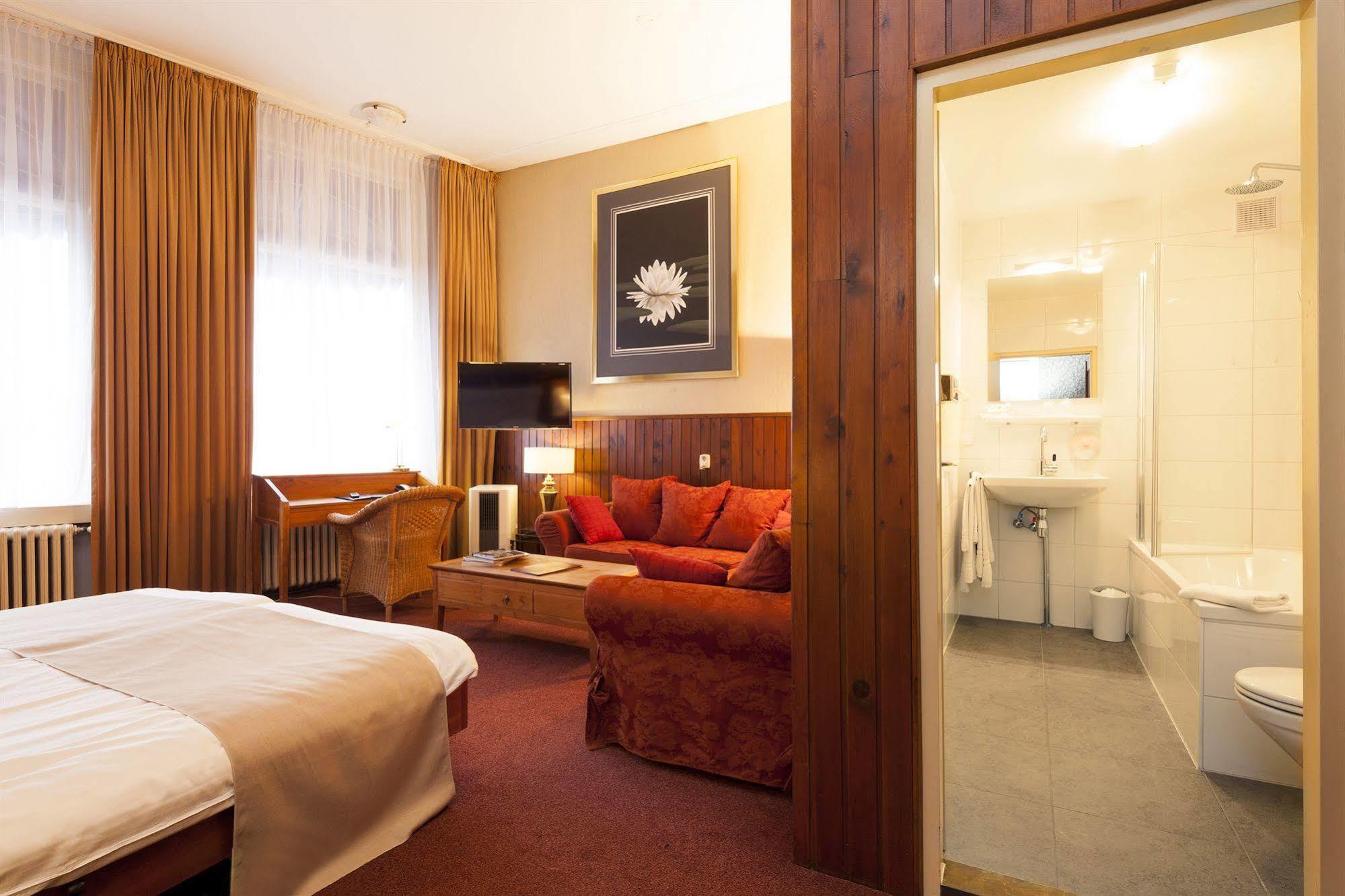 Hotel Dordrecht Luaran gambar